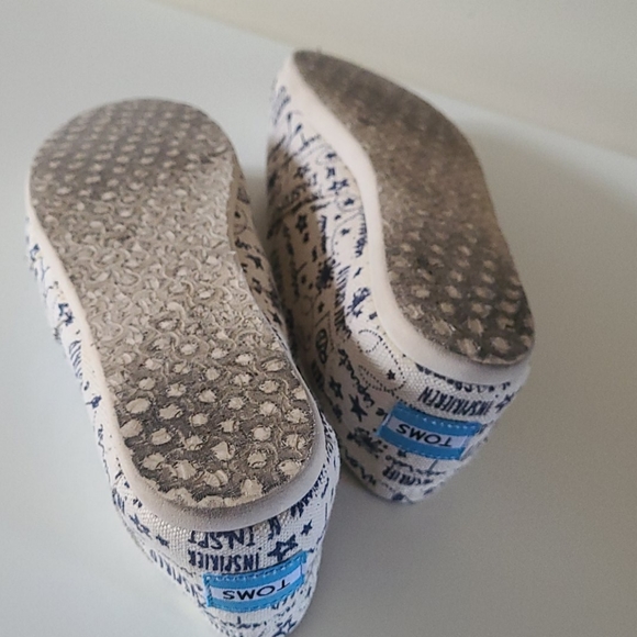 TOMS Be Inspired Constellation Print Shoes - Picture 5 of 5